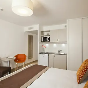 Residhome Rosa Parks Aparthotel Parigi